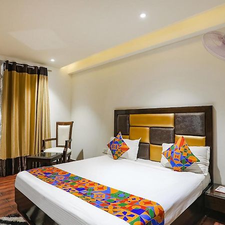 Fabhotel Grand Stay New Delhi Exterior foto